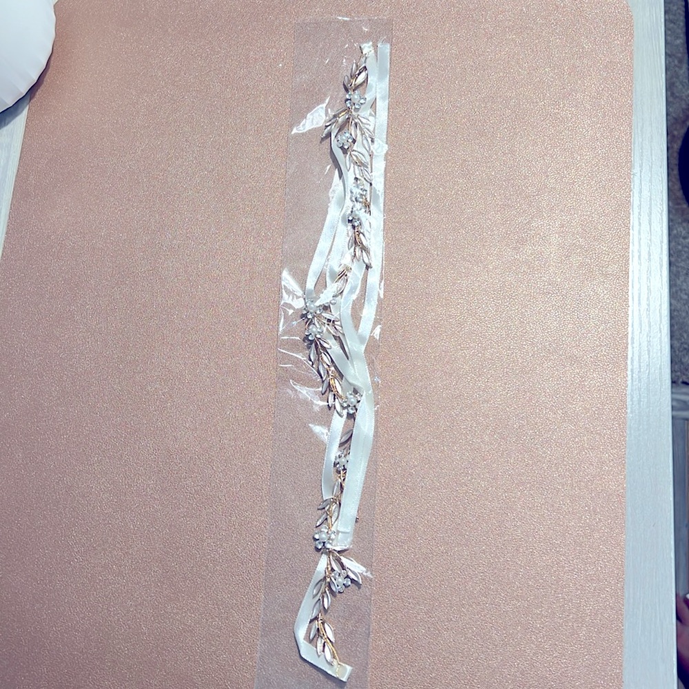 Wedding headband or decorative hair piece.